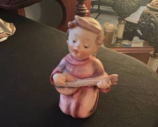 Goebel Hummel Figurine Joyful HUM