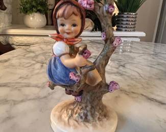 Goebel Hummel Apple Tree Girl Figurine or I