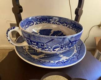 Blue and White Soup Tureen and Platter