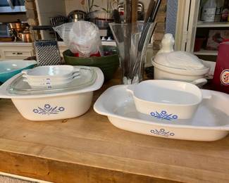 Assortment of cornflower corningware and pyrex