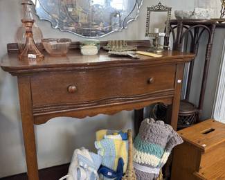 Vintage wooden vanity table with scalloped edge, vintage mirror