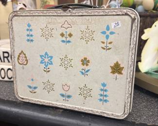 Vintage 1962 Frost Flowers metal lunchbox manufactured by Ohio Art