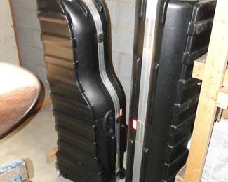 Cases for traveling with golf clubs