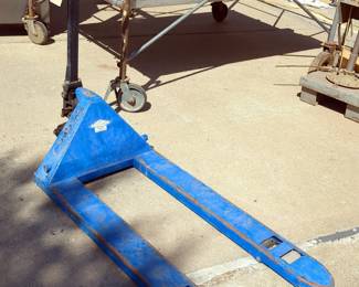 Pallet Jack, 5500 Lbs Capacity