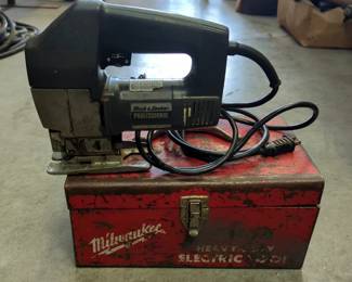 Black & Decker Professional Corded Jigsaw, Model 3157(Type 100), In Milwaukee Metal Case, Includes Blades, Powers On