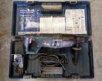 Bosch Bulldog Extreme 1" Rotary Hammer, Model 11255VSR, In Hard Case, Includes SDS-Plus Drill Bits, Qty 3, Powers On 