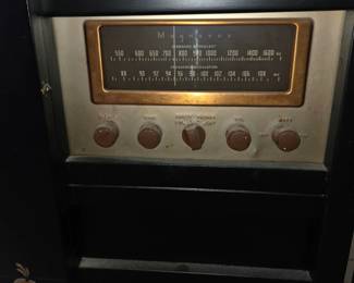 Tube style phonograph