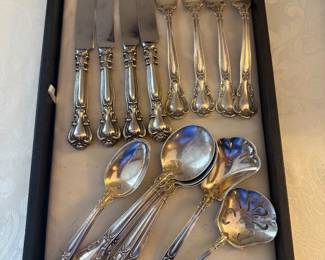 Gorham Chantilly Sterling Silver 16 Piece Flatware Set