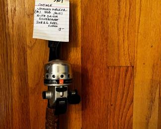 #204	Vintage Johnny Walker 44B (as is) with Daiwa Silercrest 208RL Reel Korea	 $18.00 