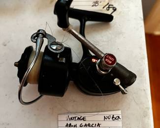 #190	Vintage ABU Garcia "Mitchell 408" Spinning Reel Green	 $20.00 