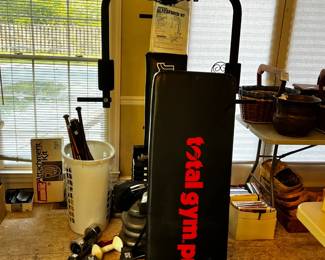 #112	Weider 70032 ultra Force XL Weight Bench w/Weights - You Move	 $100.00 