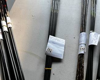 #156	Easton Axis 4MM 340 Long Range 32" Shalf (8 arrows)	 $36.00 