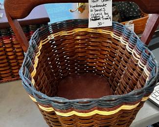 #108	Penn's Colony  Half Bushel Handmade Basket w/handle	 $30.00 