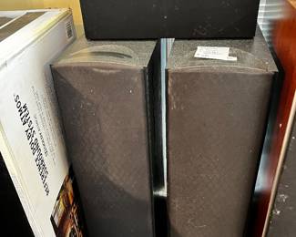 #121	Klipsch set of 2 Floor Speakers and 1 Center Speaker	 $100.00 