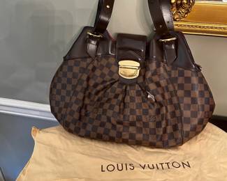 #7	Louis Vuitton  Shoulder Purse w/bag - Authenticity Unknown	 $100.00 