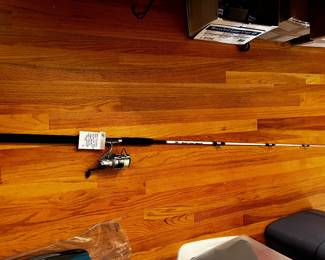 #180	Penn Long Beah 3356C 5'6" Rod Medium Light Action with ABU Garcia Silver Max 30 Model #SMAXSP30 Open Spinning Reel	 $50.00 