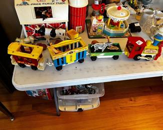 #79	Fisher Price Circus Train w/Animals - 4 cars	 $25.00 