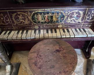 Schoenhut Toy Piano