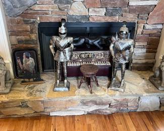 Schoenhut Childs Toy Piano And Knights