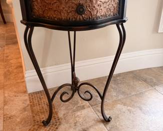 End Table - 20 x 20 x 28