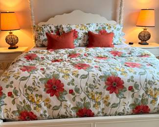 Lexington White 4 post bed - King with mattress - 82 x 93