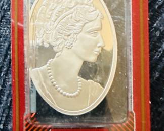 Suisse half ounce fine silver 999.0