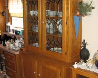 very nice cabinet