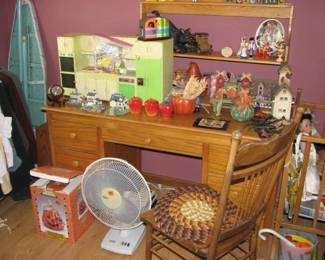 desk, vintage toys and more