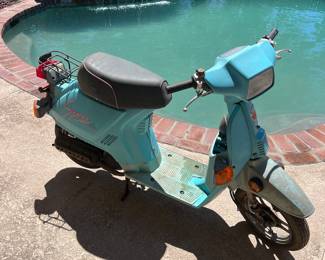 50cc 1987 Honda Spree (not running but collectors item)