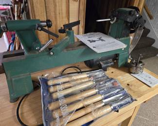 Lathe & woodworking tools