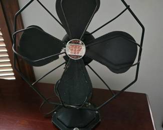 Vintage oscillating fan - works!