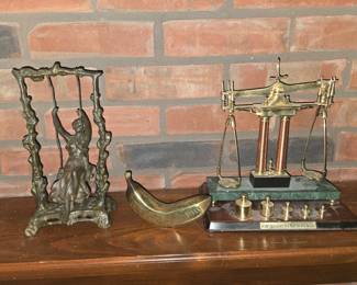 Bronze statue, brass Top Banana, Franklin Mint 150th Anniv. Gold balance scale
