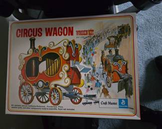 Vintage Circus Wagon wooden kit