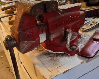 Craftsman Vise