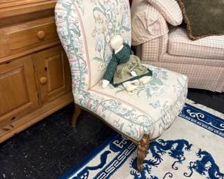 Smal Ladies chair with beautiful upholstery