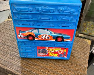 Hot Wheel carrying case w cars