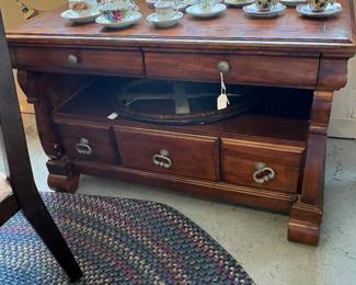 Nice Media cabinet with lots of storage