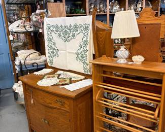 Oak wash stand with towel bar, Crosstitch tablecloth, Vintage Dolies