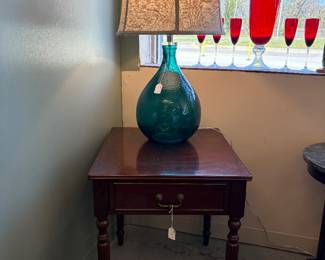 Green Art glass bulb lamp