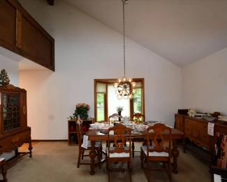 032Dining Room