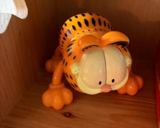 ENDED Vintage Pollenex Garfield Cat Hand-Held Massager Massage