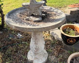 Large concrete Texas Star Birdbath