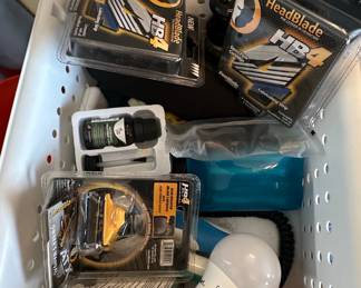 HeadBlade HB4 Razor Blade Refills and Antifungal Treatment