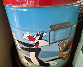 Looney Tunes Sylvester and Tweety Popcorn Tin