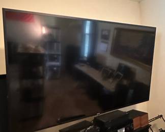 Sony XBR-85X850D 85-Inch 4K UHD HDR Smart LED TV