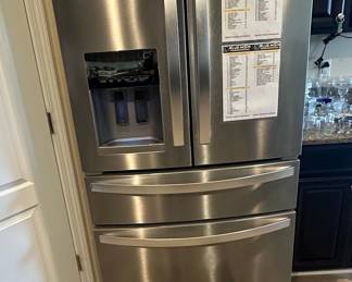 Whirlpool 4-Door French Door Refrigerator