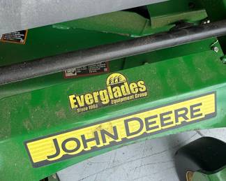John Deere Z235 Zero-Turn Mower