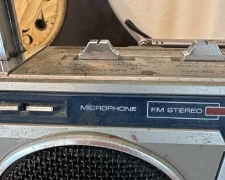 General Electric 3-5283A AM/FM Stereo Cassette Music System Boombox