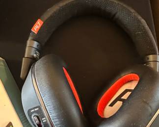 Plantronics BackBeat PRO 2 SE Wireless Headphones