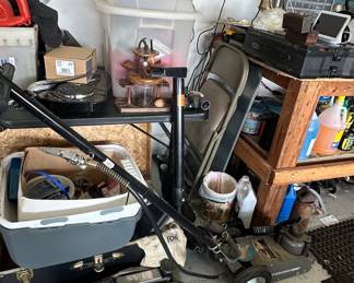 Pittsburgh 3-Ton Hydraulic Floor Jack